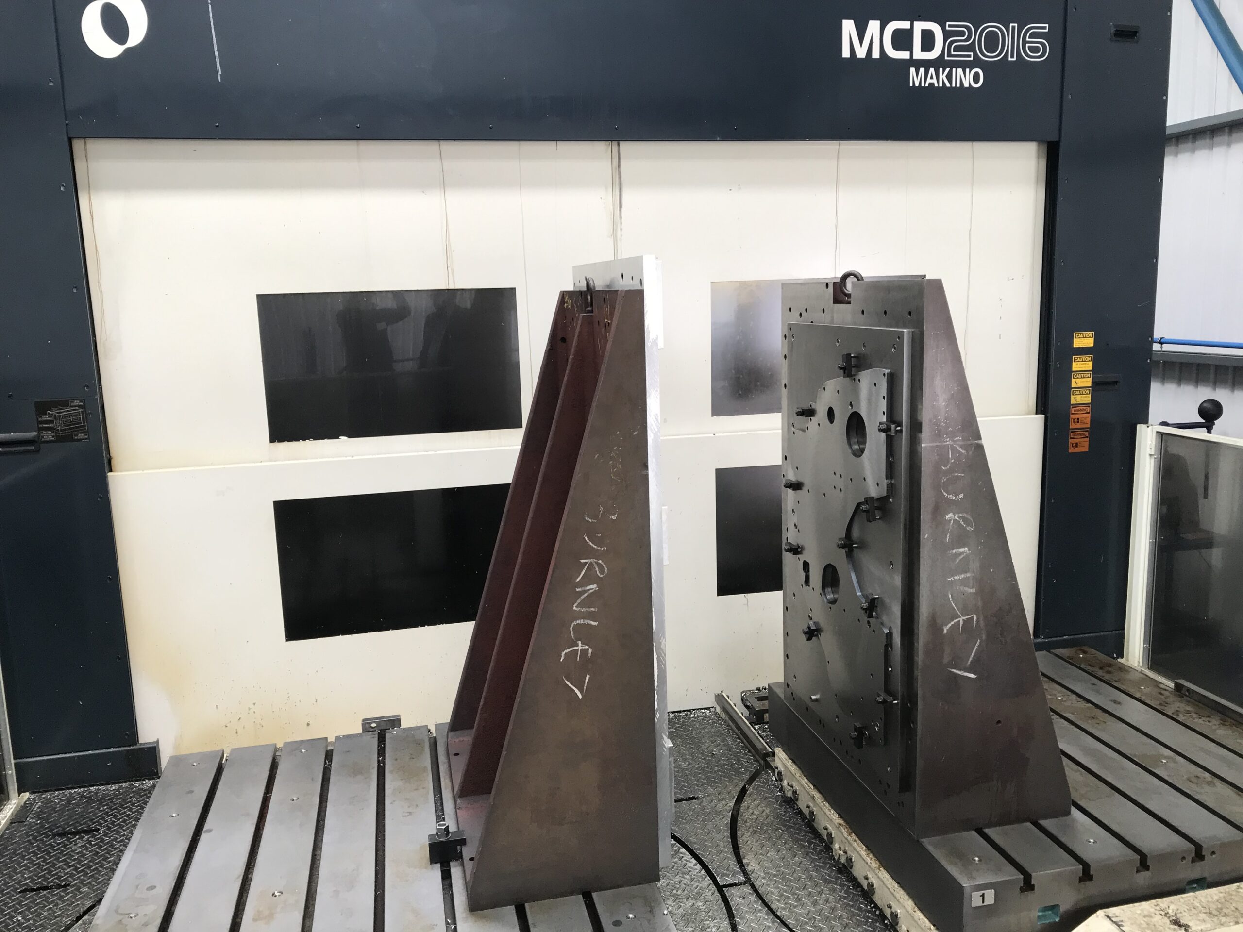 SOLD - 2005 MAKINO MCD-2016 Horizontal Machining Centre - Image 6