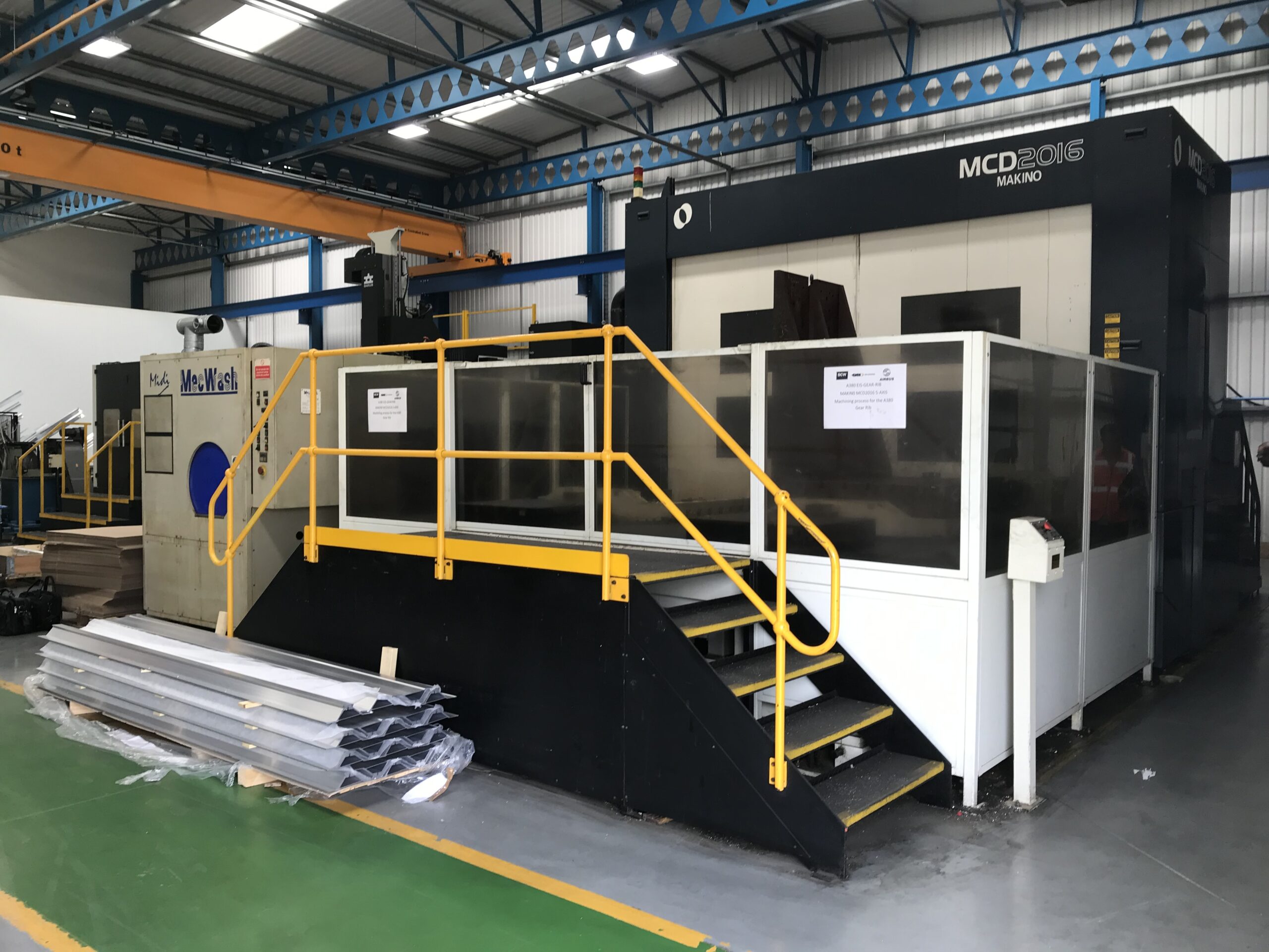 SOLD - 2005 MAKINO MCD-2016 Horizontal Machining Centre - Image 2